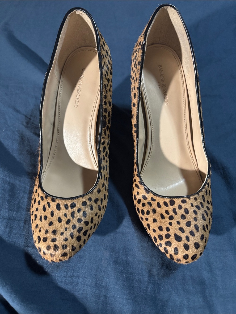 Banana Republic Leopard calf hair Spot Rounded Toe Wedges- Tan & Black